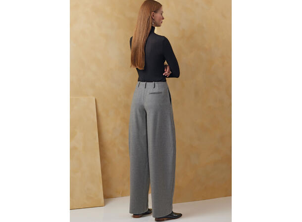 Vogue 2070 - Bukse og shorts.