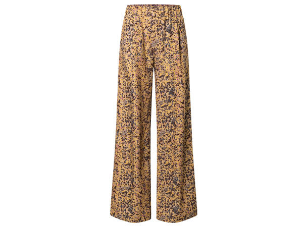 Burda 6138, Bukse og shortd
