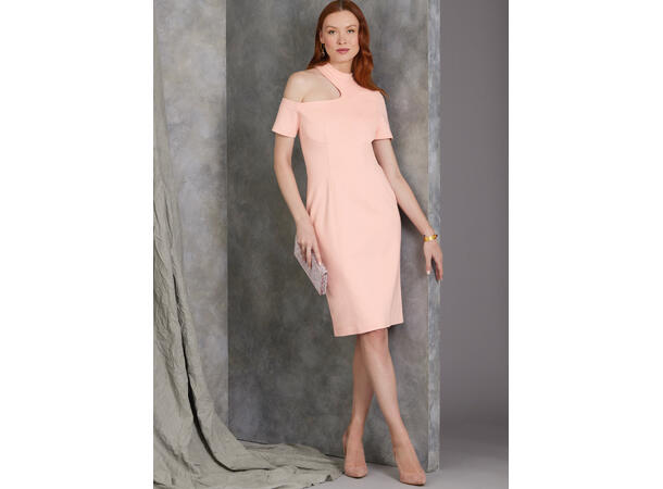 Vogue 1969 - Kjole med skulderdetaljer.