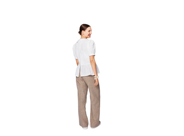 Burda 5745 - Bluse
