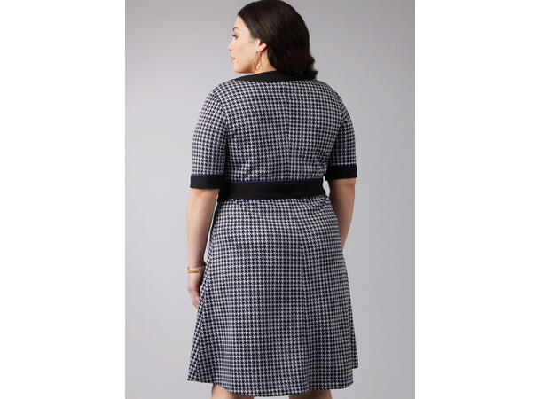 McCall's 8435 - Kjole.