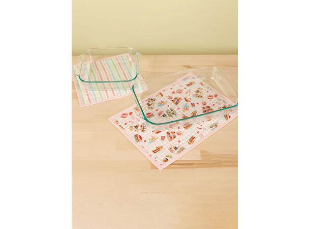 McCall's 8494 - Forkle og kjøkkentilbehør.