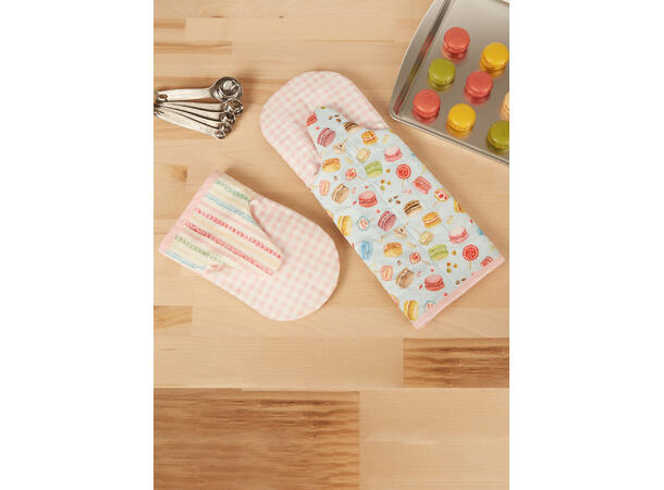 McCall's 8494 - Forkle og kjøkkentilbehør.