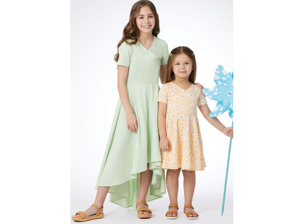 McCall's 8520 - Kjoler til barn.