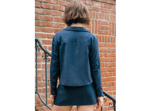 McCall's 8410 - Skjorte og miniskjørt.