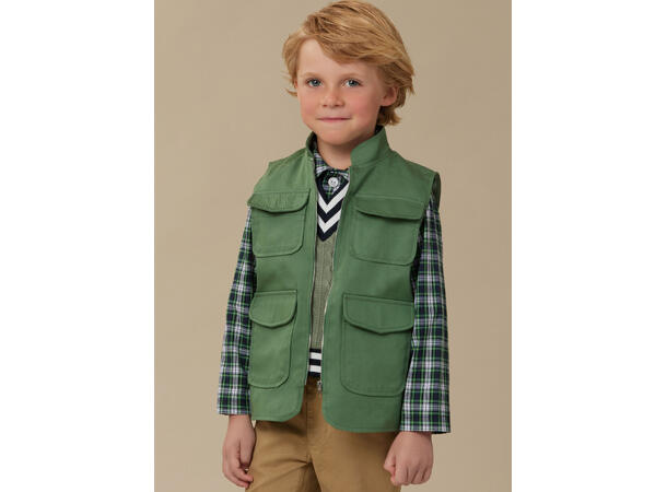 McCall's 8537 - Vest, genser og skjorte til barn.