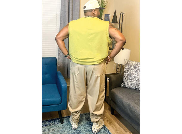 KnowME 2088 - Bukser og vest til herre.