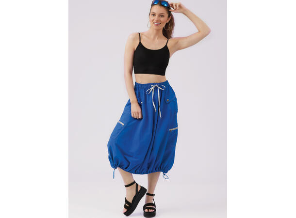 McCall's 8452 - Skjørt.