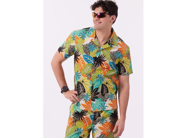 McCall's 8486 - Skjorte og shorts.