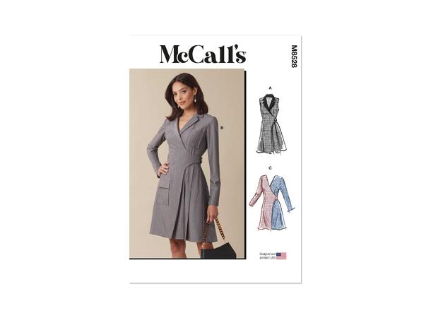 McCall's 8528 - Blazerkjole.
