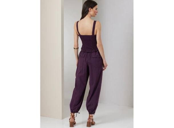 Vogue 2035 - Jumpsuit.