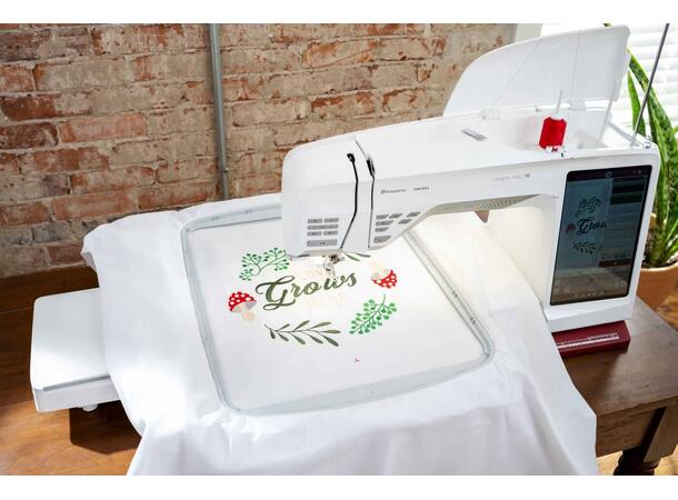 Husqvarna Viking DESIGNER RUBY™ 90