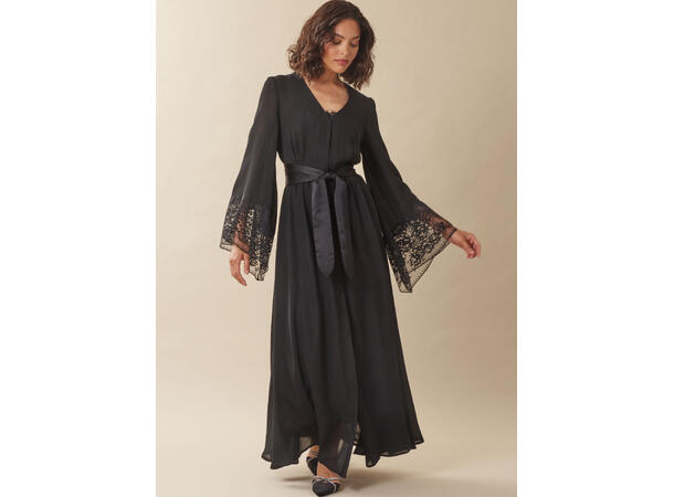 McCall's 8535 - Morgenkåpe og nattkjole.