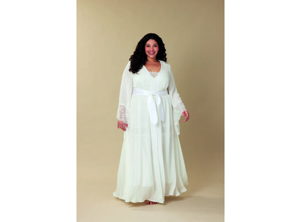 McCall's 8535 - Morgenkåpe og nattkjole.