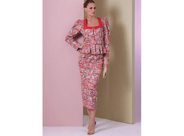 Vogue 2006 - Drakt til dame.