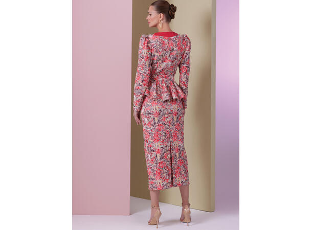 Vogue 2006 - Drakt til dame.