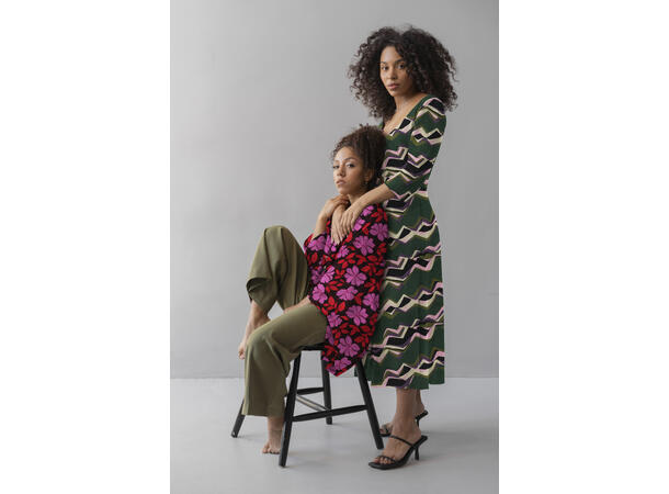 Bomull sateng Blomster - mørk grønn 