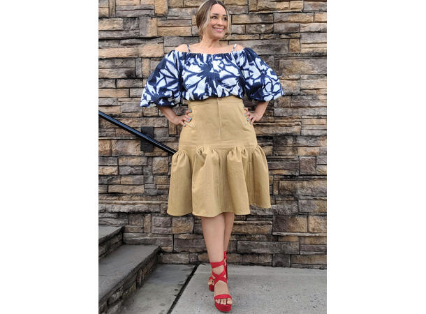 KnowME 2093 - Topp og skjørt.