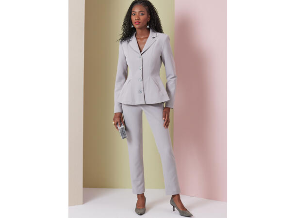 Vogue 2018 - Dress/Drakt.