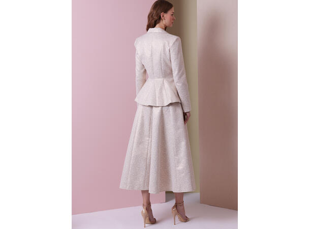 Vogue 2018 - Dress/Drakt.