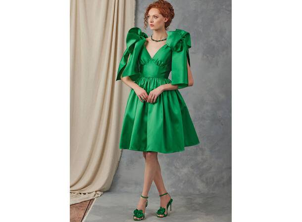 Vogue 2048 - Kjole med store sløyfer.