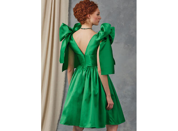 Vogue 2048 - Kjole med store sløyfer.